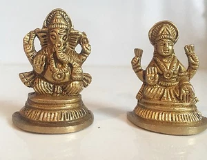 Estatua de latón Laxmi Ganesha miniatura pesada dios hindú Diwali Pooja Weath - Imagen 1 de 3