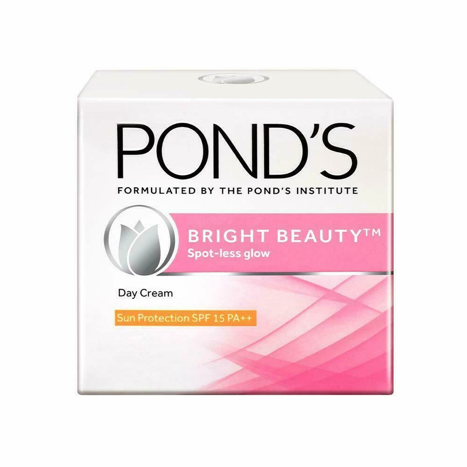 Crema facial aclaradora sin manchas diarias Pond's 35 gm piel blanca belleza FPS 15 PA++ Foto 1 de 4