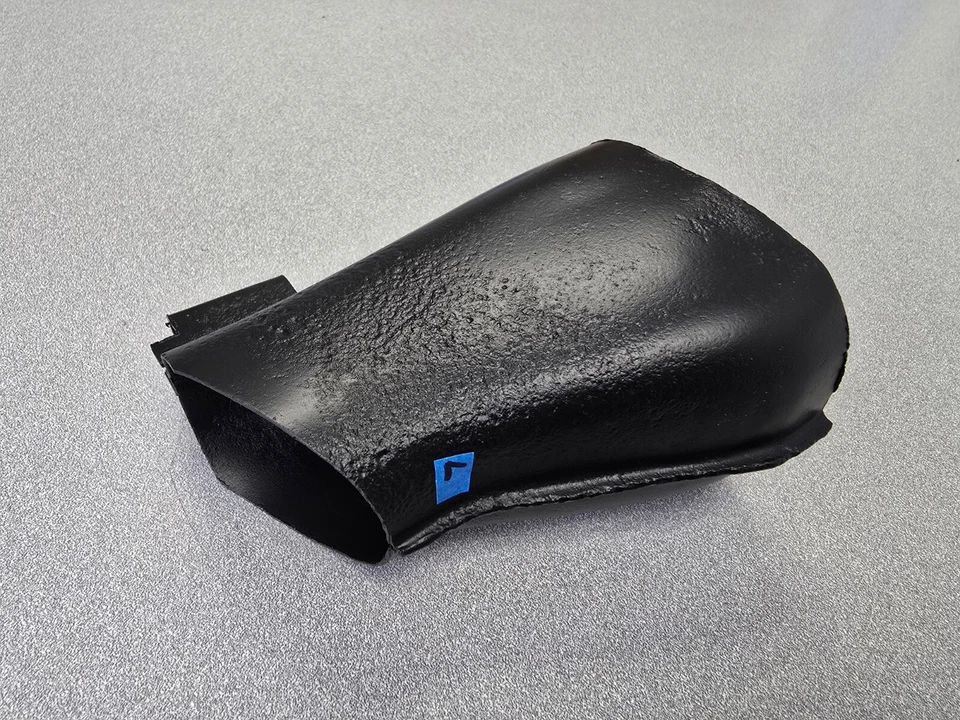 USED ORIGINAL GENUINE PORSCHE 356B 356C 356SC REAR BUMPER EXHAUST FUNNEL #7 - Image 1 of 4