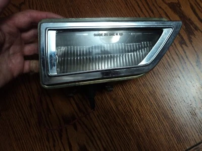 Conjunto de luz marcadora lateral derecha Catalina Bonneville 1969 Foto 1 de 4