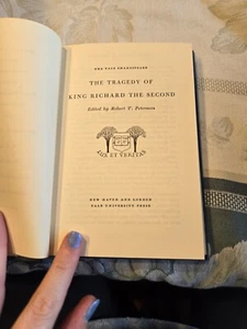 The Yale Shakespeare - Richard The Second - 1964 Fourth Printing - Picture 1 of 10