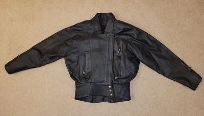 Engranaje cromado, chaqueta de cuero negro para motocicleta, para mujer talla 8, con revestimiento Foto 1 de 4