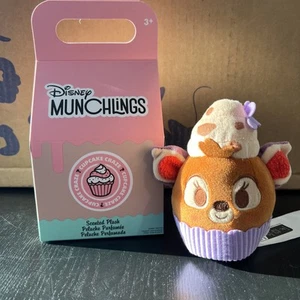 Disney Munchlings Cupcake Craze Bambi Figur Walnuss Cupcake - Bild 1 von 9