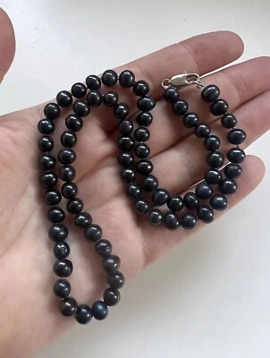 Collar de perlas barrocas negras iridiscentes chapadas en oro vintage Estate 18" Foto 1 de 4