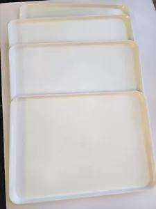 Lot Of 4 LUFTHANSA AIRLINE PLASTIC SERVING TRAYS GERMAN AIRLINES - Picture 1 of 3