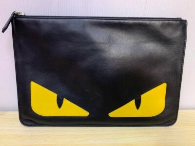 Bolso sin asas FENDI Monster Bugs Eye cremallera cuero color negro artículos de moda unisex Foto 1 de 4