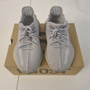 adidas Yeezy Boost 350 V2 Tail Light - Size UK 5 - FX9017 - Picture 1 of 10