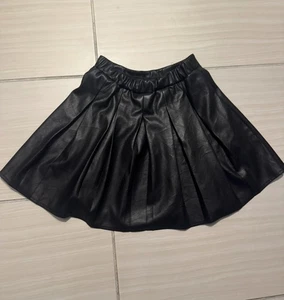 So Women’s Black Faux Leather Pleated Skirt Size Xs - Bild 1 von 7