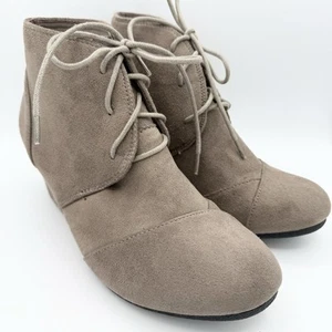 Charles Albert Women's Wedge Boots 8 Booties Vegan Suede Lightweight Toupe - Picture 1 of 6