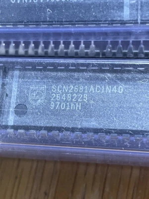 DOS (2) PHILLIPS SCN2681AC1N40, Controlador Doble USART en un PDIP de 40 pines Foto 1 de 2