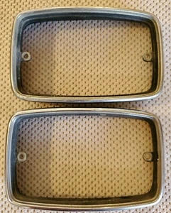 MOPAR 1970-72 PLYMOUTH PAIR TURN SIGNAL BEZELS VERY GOOD CONDITION #3403410 &411 - Picture 1 of 8