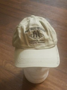 New York Yankees Spring Training Tan Hat Legends Field Tampa NY Logo Clean - Imagen 1 de 10