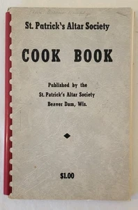 Vintage St Patrick's Altar Society Cook Book 1947 Beaver Dam, WI - Foto 1 di 3