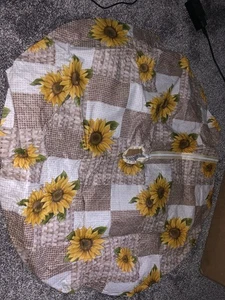 Round Vinyl Fitted Tablecloth with Flannel Backing 48" (Round), Sunflower - Picture 1 of 1
