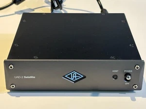 Universal Audio UAD-2 Satellite Thunderbolt 3 OCTO Core - funciona - bueno ;-) - Imagen 1 de 10