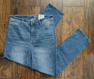 Style & Co. Women's Blue High Rise Slim Ankle Jeans Size 4. Waist:29in - Picture 1 of 2