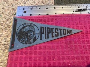 VTG Pipestone Minnesota MN PENNANT Indian NATIVE AMERICAN Headdress FAST SHIPPER - Picture 1 of 4