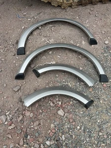2016 Land Rover Discovery 4 LR4 09-16 Complete Set Of Side Wheel Arch Trims X4 - Picture 1 of 1