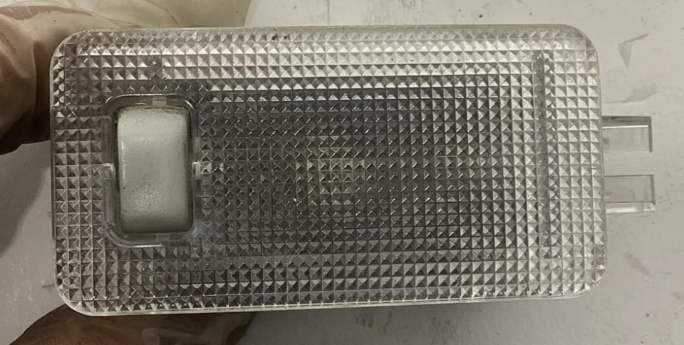 2011-2014 Toyota Sienna Rear Left Quarter Panel Courtesy Light 81081-45010 OEM - Image 1 of 4