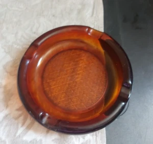 Vintage Dark Amber Glass Cigar/Cigarette Ashtray 6 In Heavy 4 Slots - Picture 1 of 8