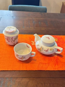 Charming Butterfly Tea Set For One – Tuscany Collection Japan Teapot & Pillivuy - Picture 1 of 11