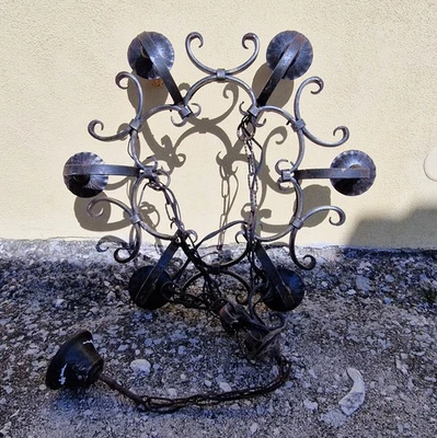 lampadario in ferro battuto - Immagine 1 di 4