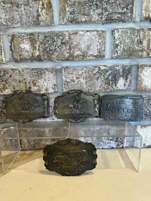 Lote de 4 hebillas de cinturón de bronce con logotipos de varias marcas comerciales - estudio Tiffany de imitación Foto 1 de 4