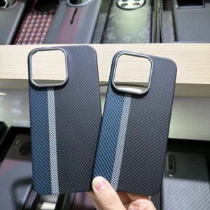 Aluminum Circle Real Carbon Fiber Hard Cover for iPhone 15 Pro / 15 Pro Max - Photo 1 sur 5
