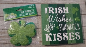 1 confezione di 12 trifogli in schiuma e 1 insegna in legno da appendere desideri e baci di trifoglio irlandesi - Foto 1 di 2