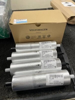FILTRO DE COMBUSTIBLE DIÉSEL AUDI A6 C7 4G QUATTRO AVANT TDi ORIGINAL AUDI 8T0127401A X4 Foto 1 de 2