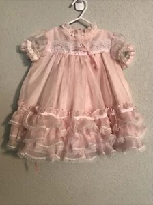 VINTAGE SWEET 'N SASSY Mädchen Kleid Größe 12 Monate rosa Rüschen Spitze geschichtet USA - Bild 1 von 12