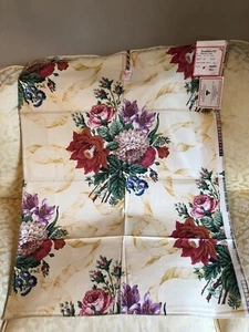 Brunschwig & Fils FABRIC Cotton Glazed Chintz 28x35” Moscow Documentary Design - Picture 1 of 12