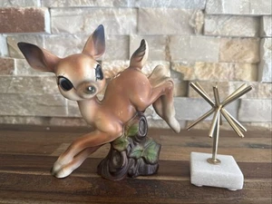 ✨VTG MCM 1950’S LEAPING BAMBI DEER FAWN BIG EYES JAPAN KITSCHY CERAMIC FIGURINE✨ - Picture 1 of 20