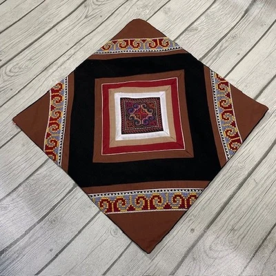 Funda de almohada hecha a mano punto de cruz y retazos multicolor geométrica Foto 1 de 4