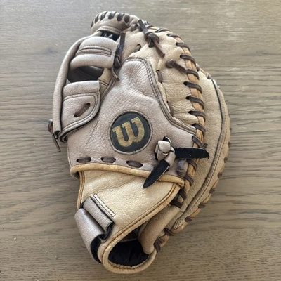 Luva de softbol Wilson Fast Pitch A440 A0440 CM-BR bege destro 31" quebrada  - Imagem 1 de 4