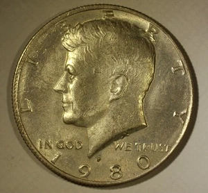 1980-P Kennedy Half Dollar Collar Clash Error Coin ID 04 - Picture 1 of 4
