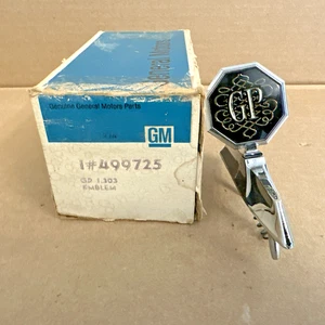Nuevo de Lote Antiguo Ornamento de Capucha GM 526598 / 499725 1973-1977 Pontiac Grand Prix Envío Gratis SH - Imagen 1 de 24