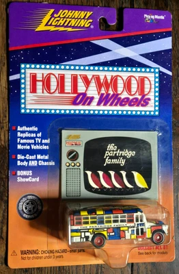 De colección Johnny Lighting 1998 Hollywood Sobre Ruedas The Partridge Family 1:64 Nuevo de Lote Antiguo Foto 1 de 2
