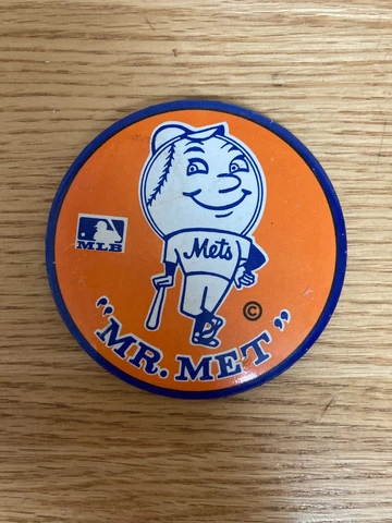 Vintage 1969 New York Mets Baseball Orange Pinback Mr. Met Mascot 3 3/8" Cover