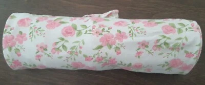 Manta bebé 2018 blanca con flores rosas envoltura Strechy Sutton and Sons RN#93551 Foto 1 de 4