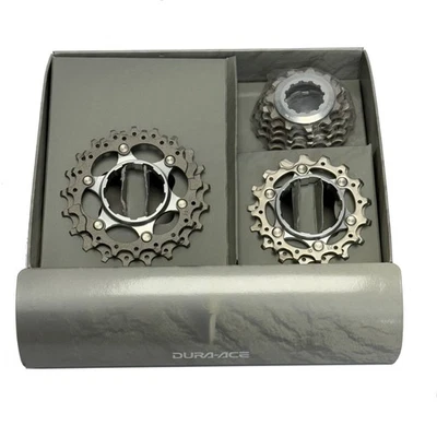 Nuevo de Lote Antiguo Shimano Dura Ace 7700 Series 9 Velocidades Cassette - 11-21 Titanio y Acero Foto 1 de 2