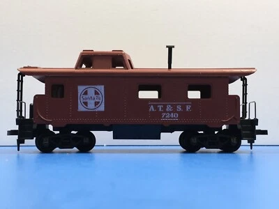 HO Scale “ATSF Santa Fe” 7240 Freight Train Caboose Car #7 - Image 1 of 4