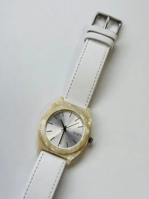 [Good condition with new battery] NIXON TIMETELLER white leather belt ② - Image 1 of 4