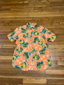 Old Navy Men's Slim Fit Hawaiian Pineapple Shirt Built In Flex Size Small - Picture 1 of 4