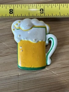 Vintage Beer Mug Pin/Broach, pin back collectible. - Picture 1 of 6