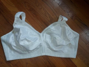 Reggiseno nuovo senza etichette Playtex bianco #4693 chiusura posteriore senza fili 52D - Foto 1 di 4