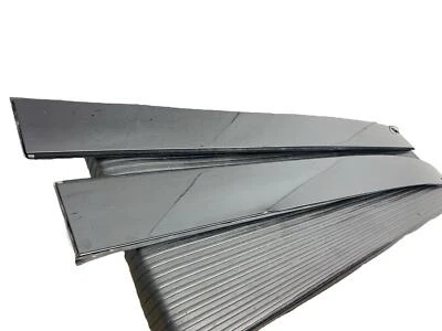 Mercedes GL63 AMG X166 2013-2016 OEM EXTERIOR IZQUIERDO Y DERECHO MOLDURA ORNAMENTAL (2) Foto 1 de 4