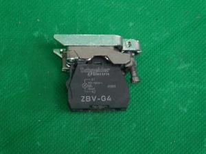 Bloque de luz Schneider Electric ZBV-G4, rojo, con cuello de fijación del cuerpo - Imagen 1 de 4