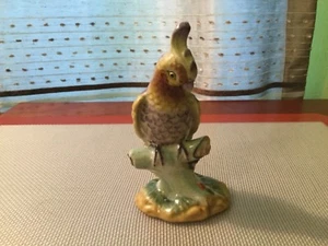 Vintage WL 1895 WONG LEE Porzellan Papagei Vogel Figur auf einem Barsch stehen - Bild 1 von 8