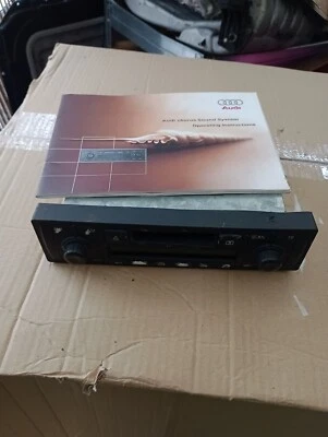 UNIDAD PRINCIPAL REPRODUCTOR DE GRIFOS RADIO ESTÉREO AUDI TT CHORUS FUNCIONANDO 4B0035152D A4 A6 + CÓDIGO Foto 1 de 4